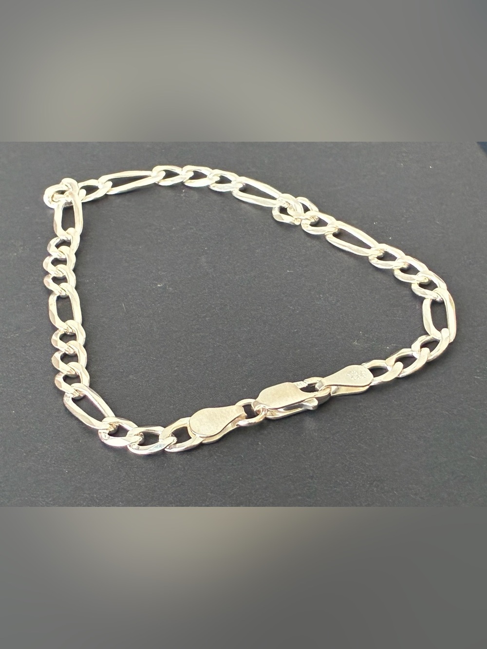 Sterling Silver Figaro Chain Bracelet 8” 4.6mm- Silver Tone